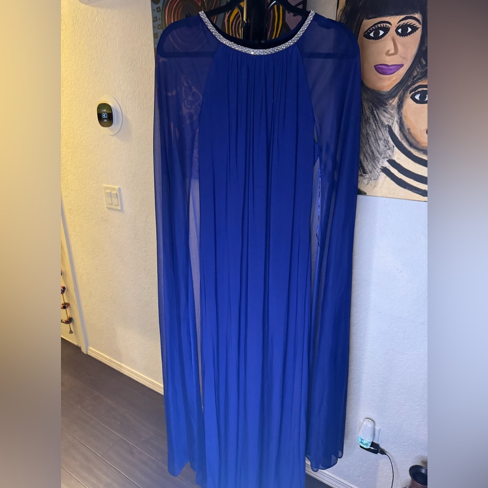 Different sizes most of them are small and medium, great condition